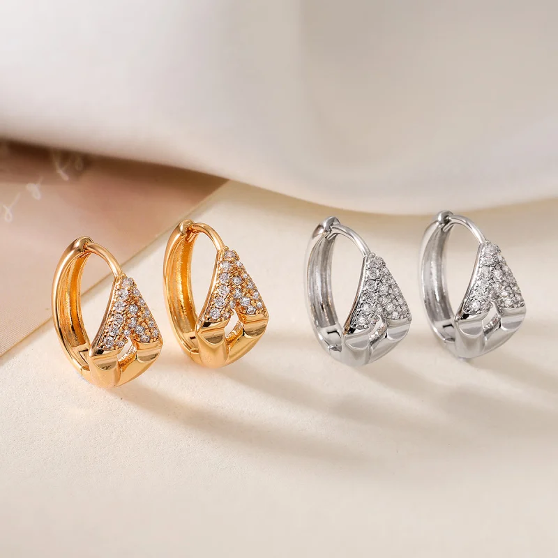 

Европейские и американские доступные роскошные модные серьги с геометрическим цирконом, женские дизайнерские нишевые высококачественные универсальные серьги