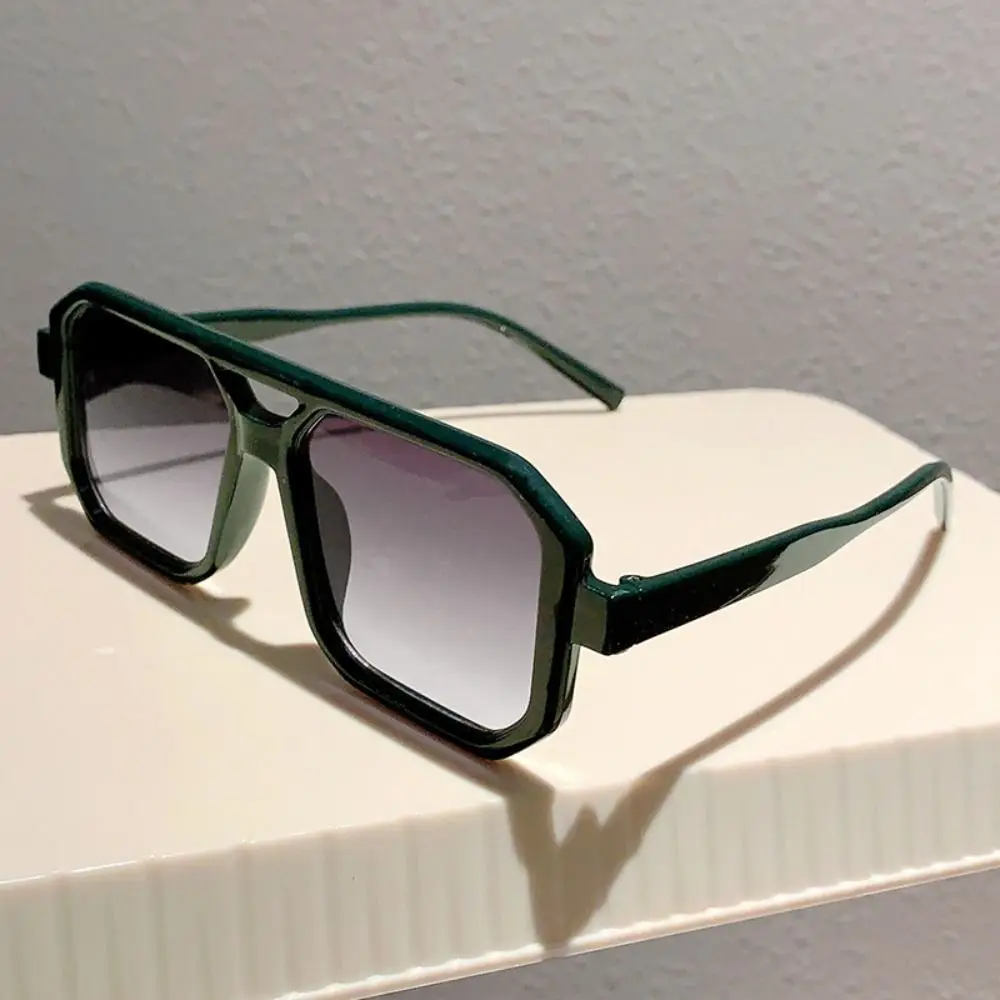 نظارات شمسية بإطار مربع فاسق لحماية العين، نظارات شمسية مقاومة للأشعة فوق البنفسجية، نظارات تزيين صور الشوارع