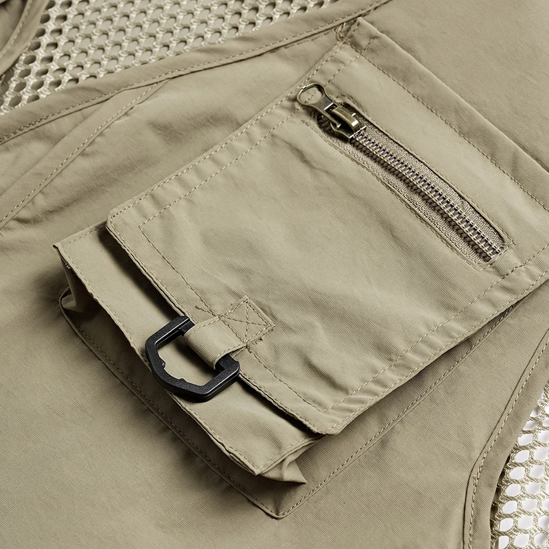 Neue, leichte Sommerweste aus atmungsaktivem Netzstoff, die schnell trocknet, für Herren, mit mehreren Taschen, als Angelweste oder Freizeitweste geeignet, mit ausgeschnittenen, übergroßen Schulterpartien. – Detail 11