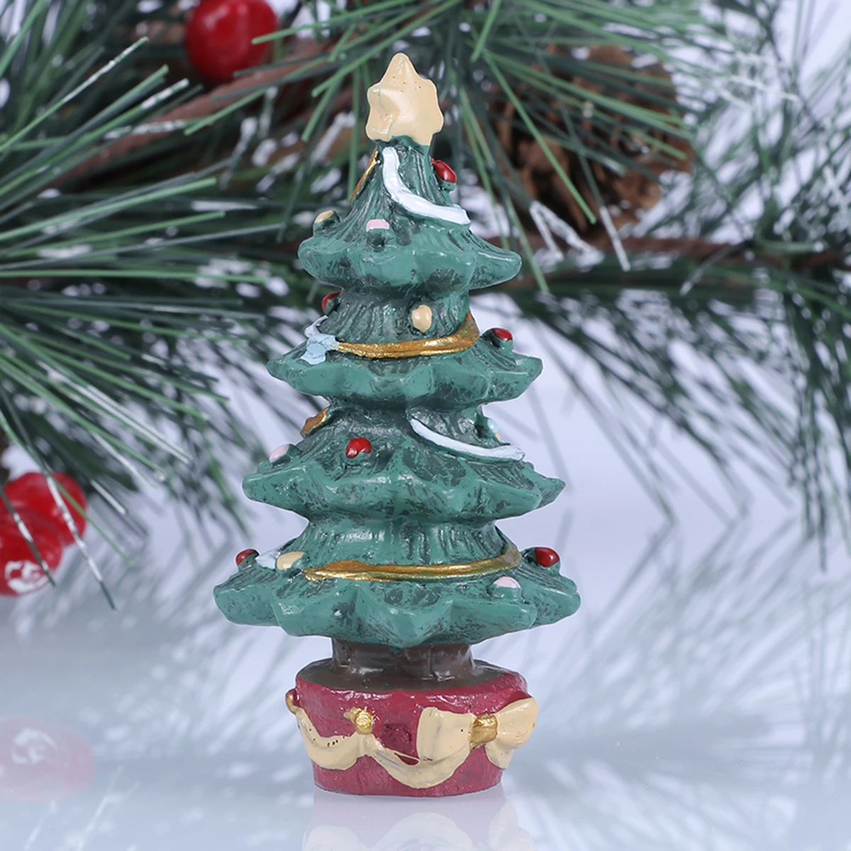 

Mini Christmas Tree Resin Ornament Eco Friendly Lightweight Desktop Decoration Christmas Craft Ornament Tabletop Decor