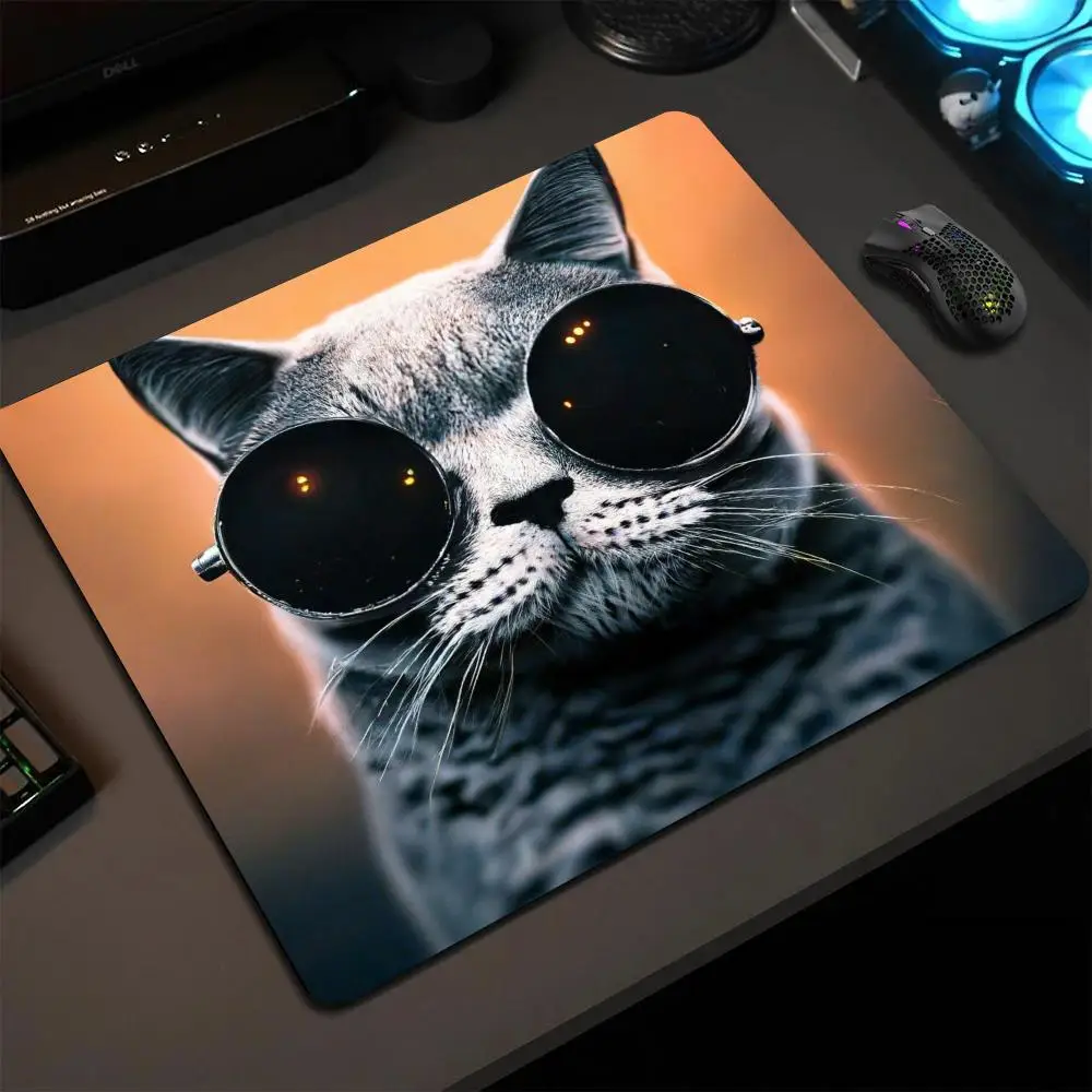 

Cat Wearing Sunglasse Mouse Pad Small Rubber Anti-slip Mousepads Square Computer Office Game Table Mats Gaming Decor Desk Pads