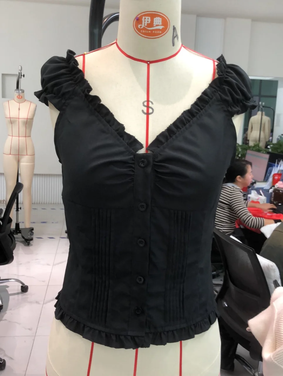 Women's Y2k Button Down Shirts Fashion Cap Sleeve Solid Color Slim Fit Ruffle Frill T-Shirts Summer Casual Blouses Streetwear