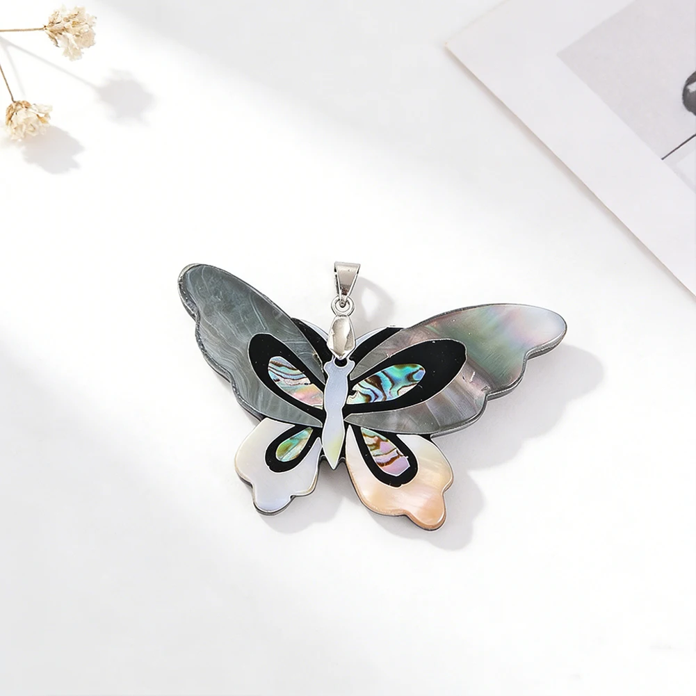 Natural Colourful Shell Necklace Pendant Splicing Butterfly Shape Creativity Madam Daily Neck Decoration Charms Fashion Jewelry