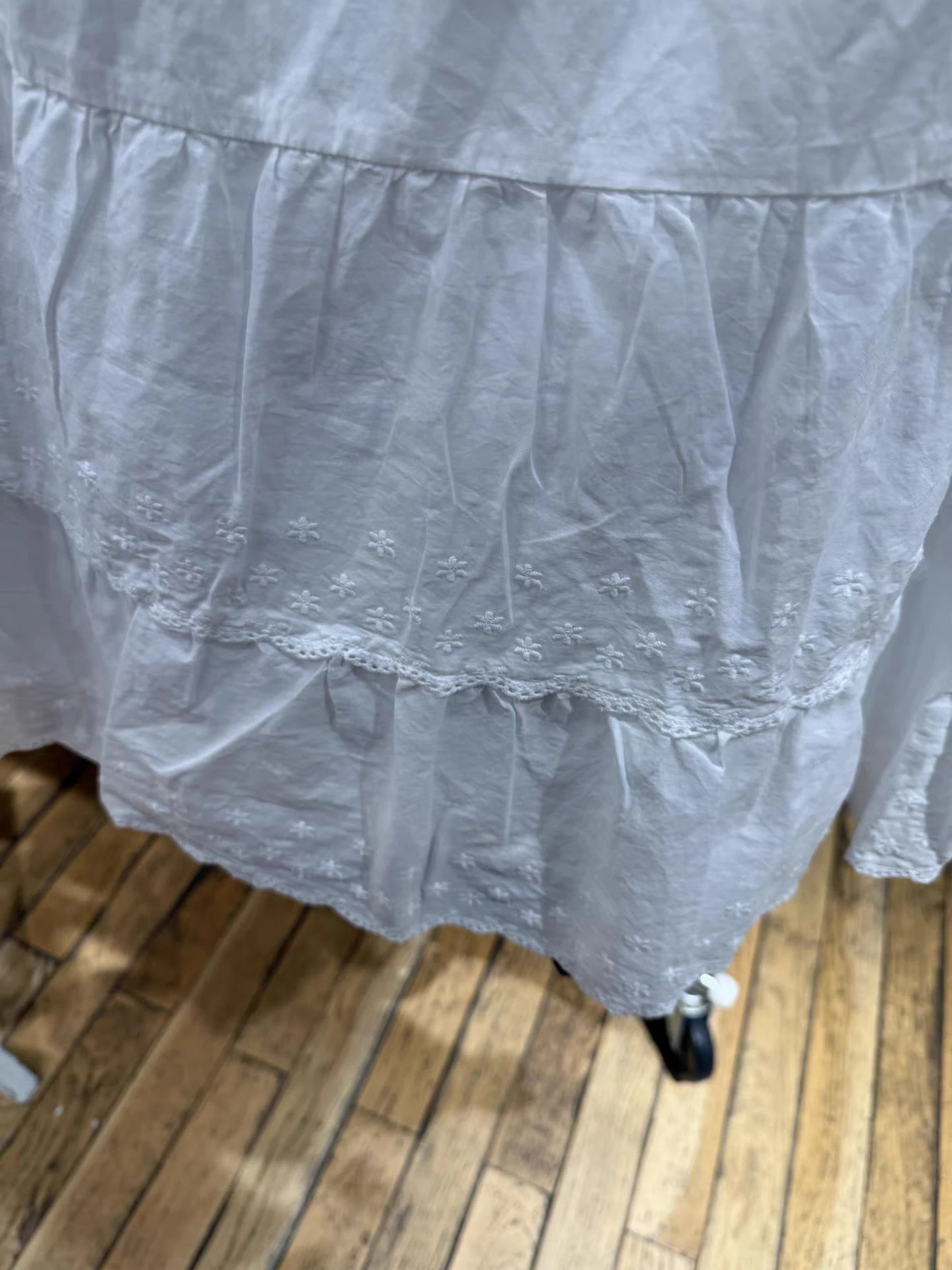 Faldas por debajo de la rodilla con cordón y dobladillo bordado Floral para mujer, Faldas de algodón con adornos de encaje de cintura baja, falda de estilo pijo dulce, novedad