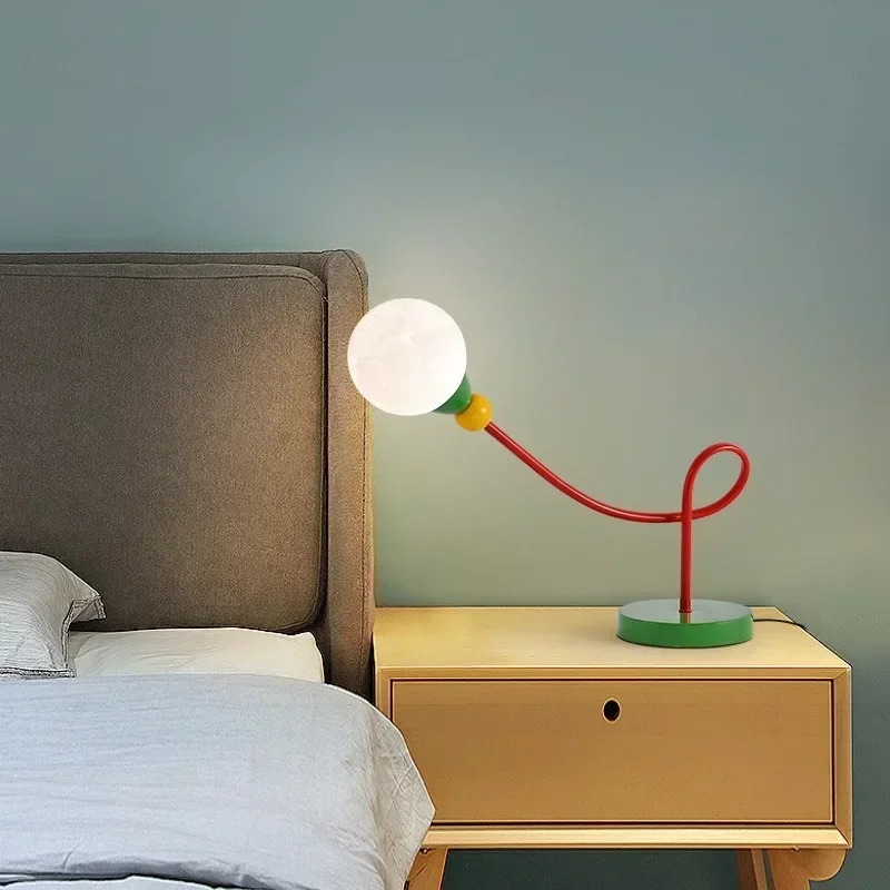 Simple Bedside Reading Desk Lamp Creative Moon Table Lamp Personality Model Room Hotel Bookstore Lamp