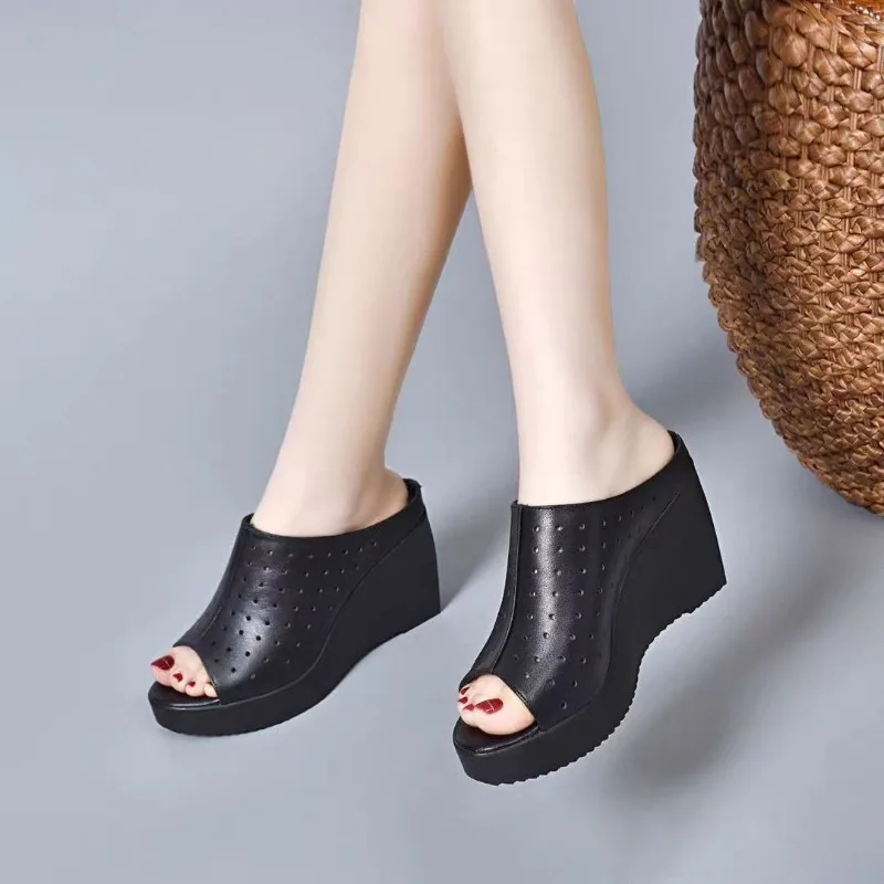 2025 Primavera y novedad de verano, sandalias coreanas grandes de Boca de pescado con parte inferior gruesa y bizcocho para mujer