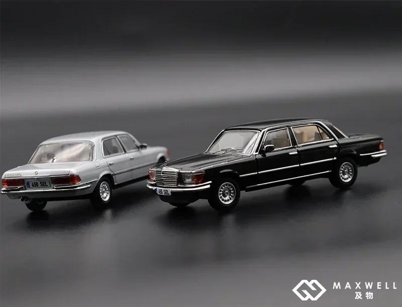 MaxWell 1:64 1976 S 450SEL W116 Silver / White / Black limited699 Diecast Model Car