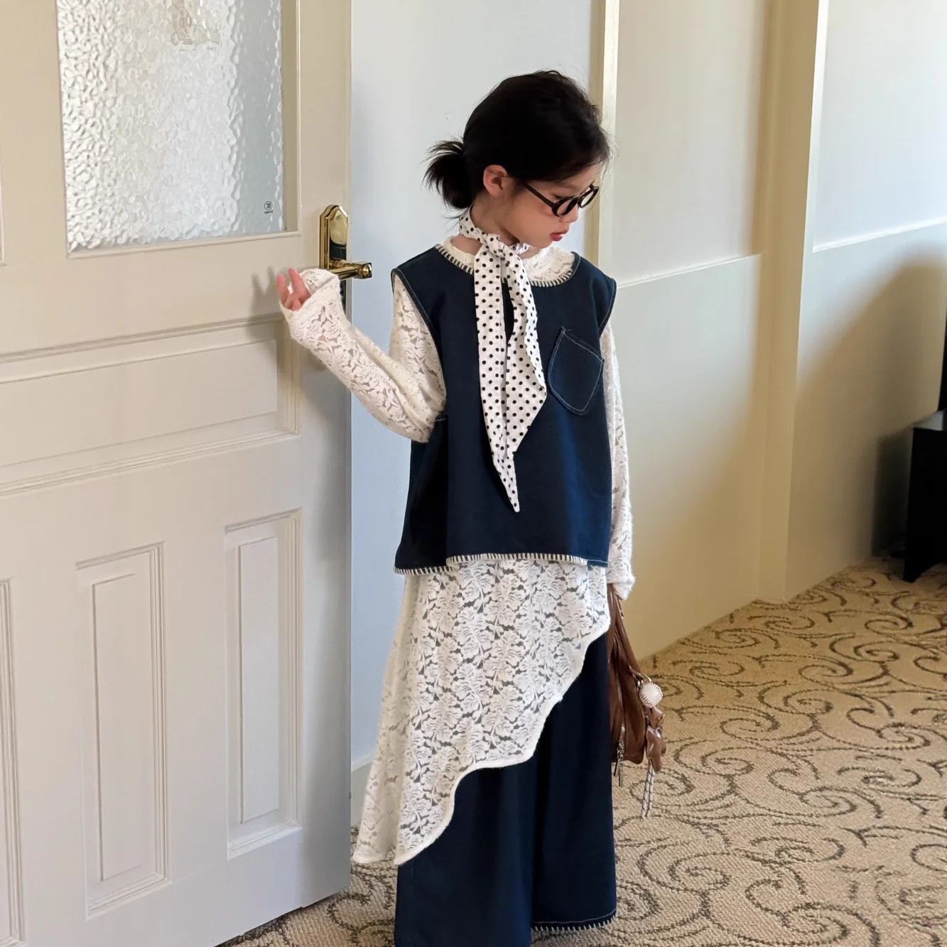 

Children's Suit 2025 Autumn Girls' Solid Colour Casual Denim Set Children's Sleeveless Vest Two-Piece Set