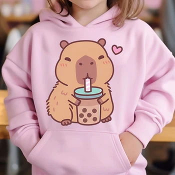 Capybara น่ารักชอบ Bubble Tea เสื้อกันหนาวหมวกเด็กสีชมพูบวกเสื้อกันหนาวกํามะหยี่เสื้อฤดูใบไม้ร่วงและฤดูหนาวสําหรับเด็กผู้หญิง