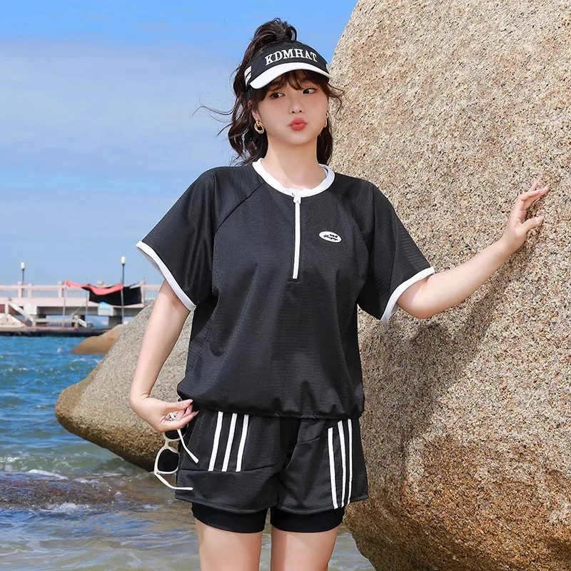 ชุดว่ายน้ําสามชิ้นของผู้หญิงขนาดบวกน้ําพุร้อนและกีฬา