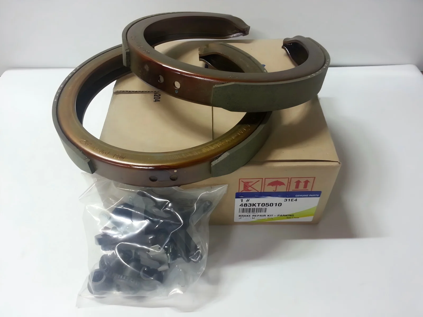 Genuine Parking Brake Shoe Repair Kit For Ssangyong Rexton Korando Actyon Musso 483KT05010