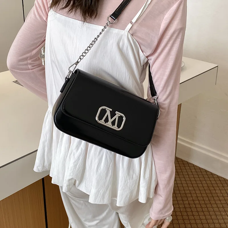 

Minimalist Stylish Small Square Bag for Women Fashion Trendy Casual Top-Handle Shoulder Crossbody Purse, Versatile Daily Commute