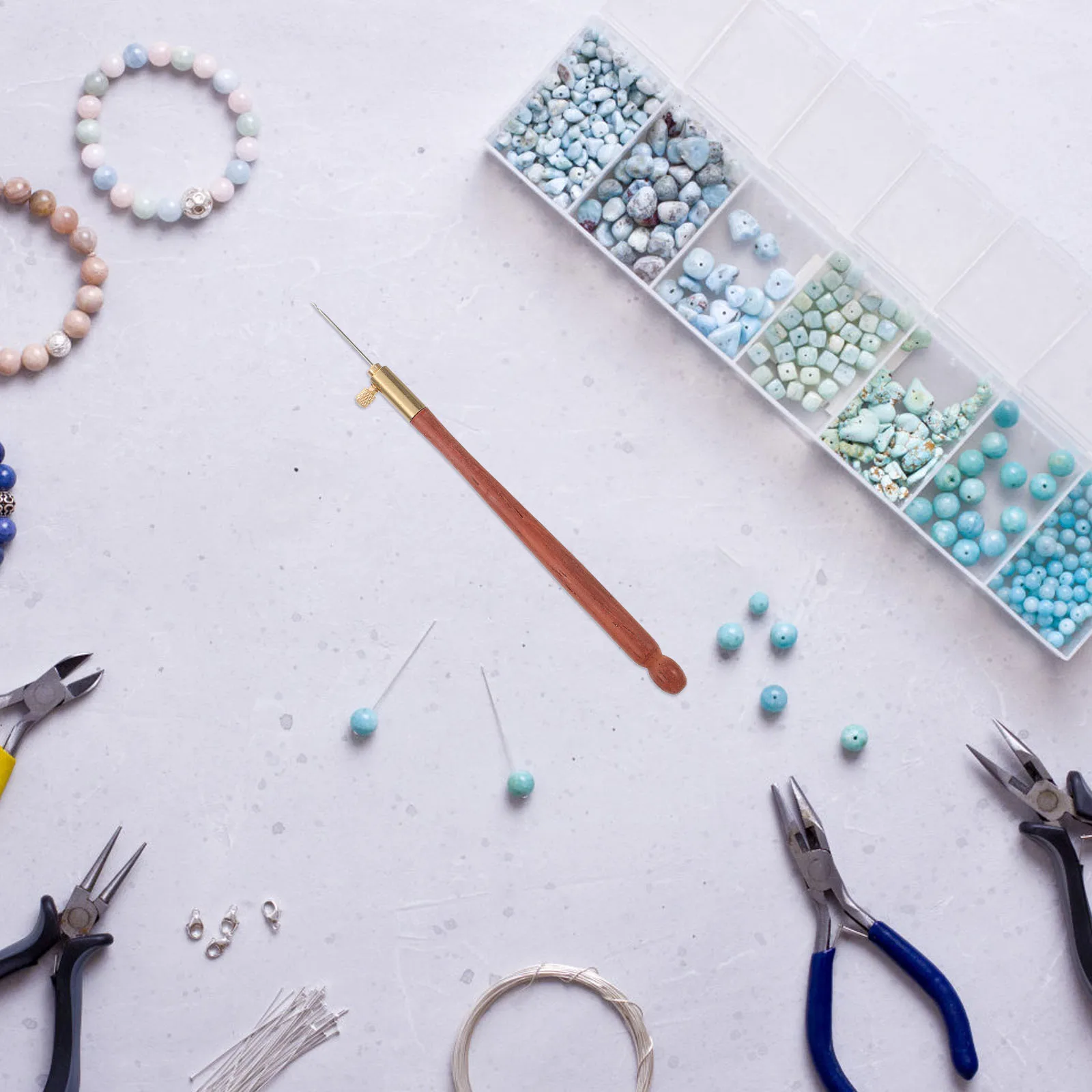 : Acessórios frisados de ponto cruz