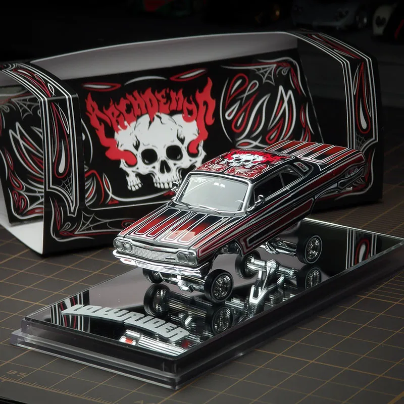 97M Model 1/64 Scale 1964 Impala SS Lowrider Bounce Car Alloy Car Model Classics Adult Souvenir Gift Static Display