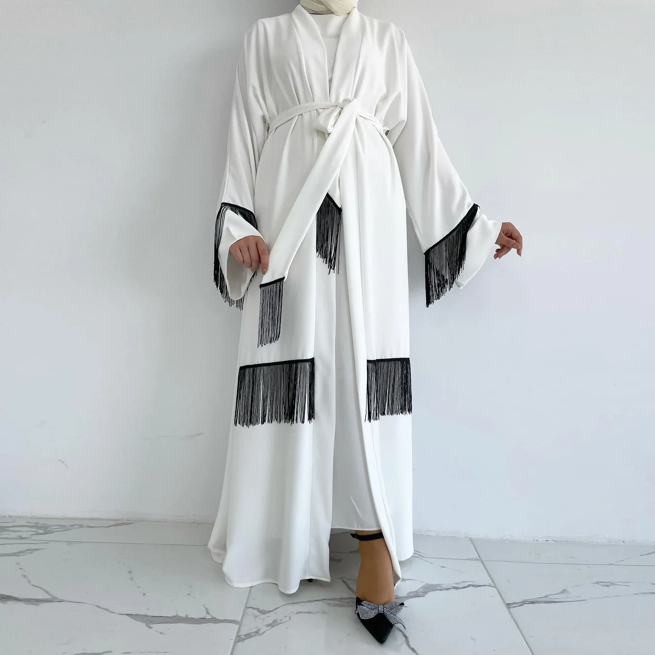 Muslim Womenswear Arab National Dress Dubai Middle East Abaya Coat Tassels Fashion Dress Woman