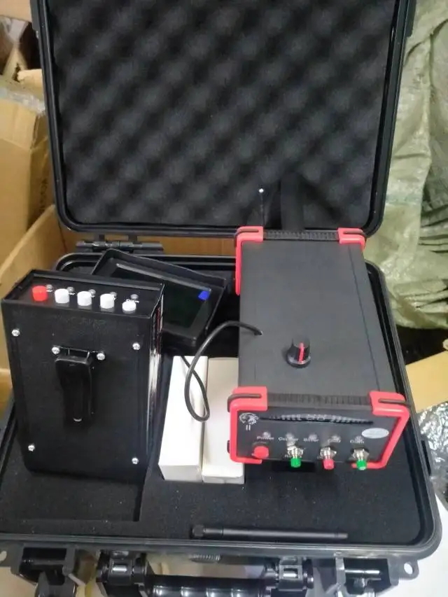 2 Generation Plastic ROHS Certified Liquid Crystal Remote Underground Metal Detector Gold Silver Copper Gem
