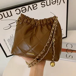 Retro Fashion Square Handbags Adjustable PU Weaven Chain Strap Chain Underarm Bucket Bag Minimalist Trendy Single Crossbody Bag