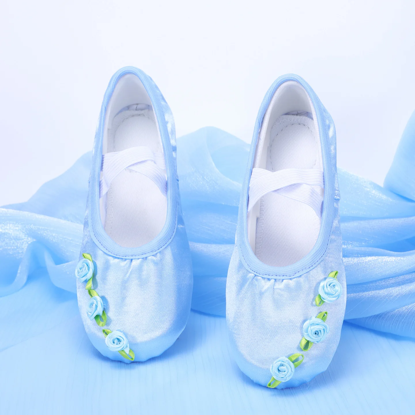 

Балетки, детская танцевальная обувь, туфли с острым носком, женские сандалии на плоской подошве, балетки на плоской подошве, сценические туфли, кроссовки с цветочным узором, зимние теплые ботинки