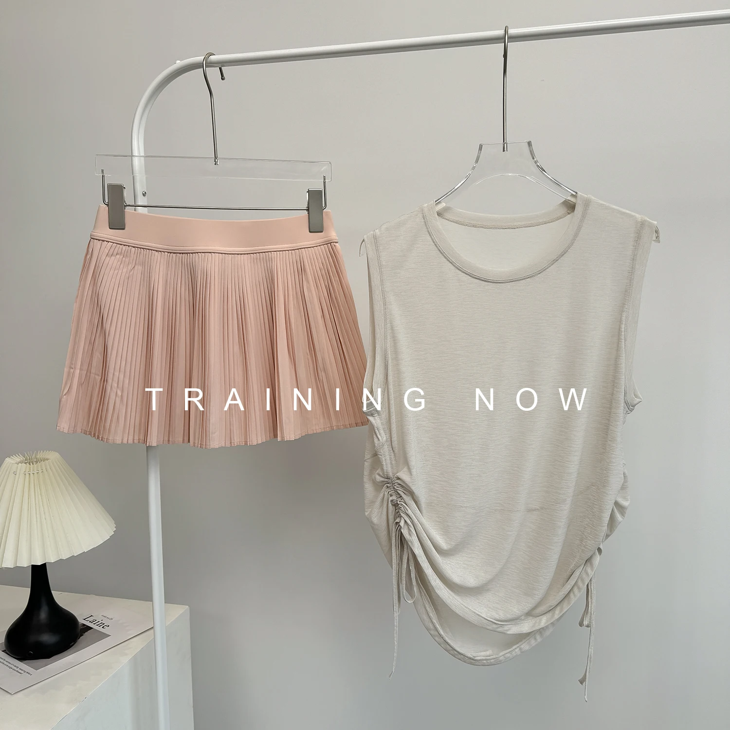 

High-value tennis sports suit for women in summer loose thin yoga suit sleeveless shirt anti-exposure running fitness skirt