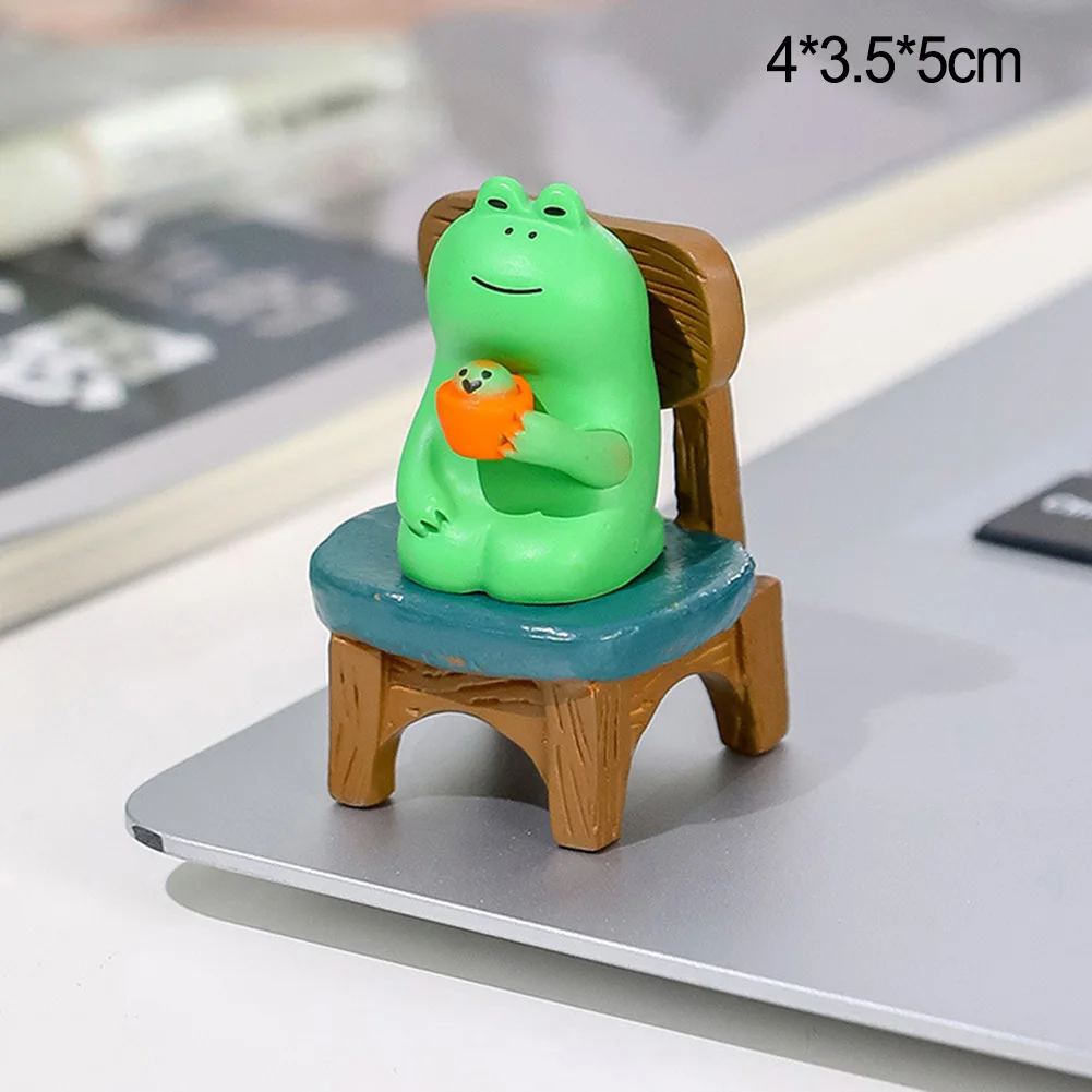 Babominimer Cute Frog Rocking Chair Decoration Desktop Decoration Stress Relief Mini Figurine PVC Wooden Collectible Office Home