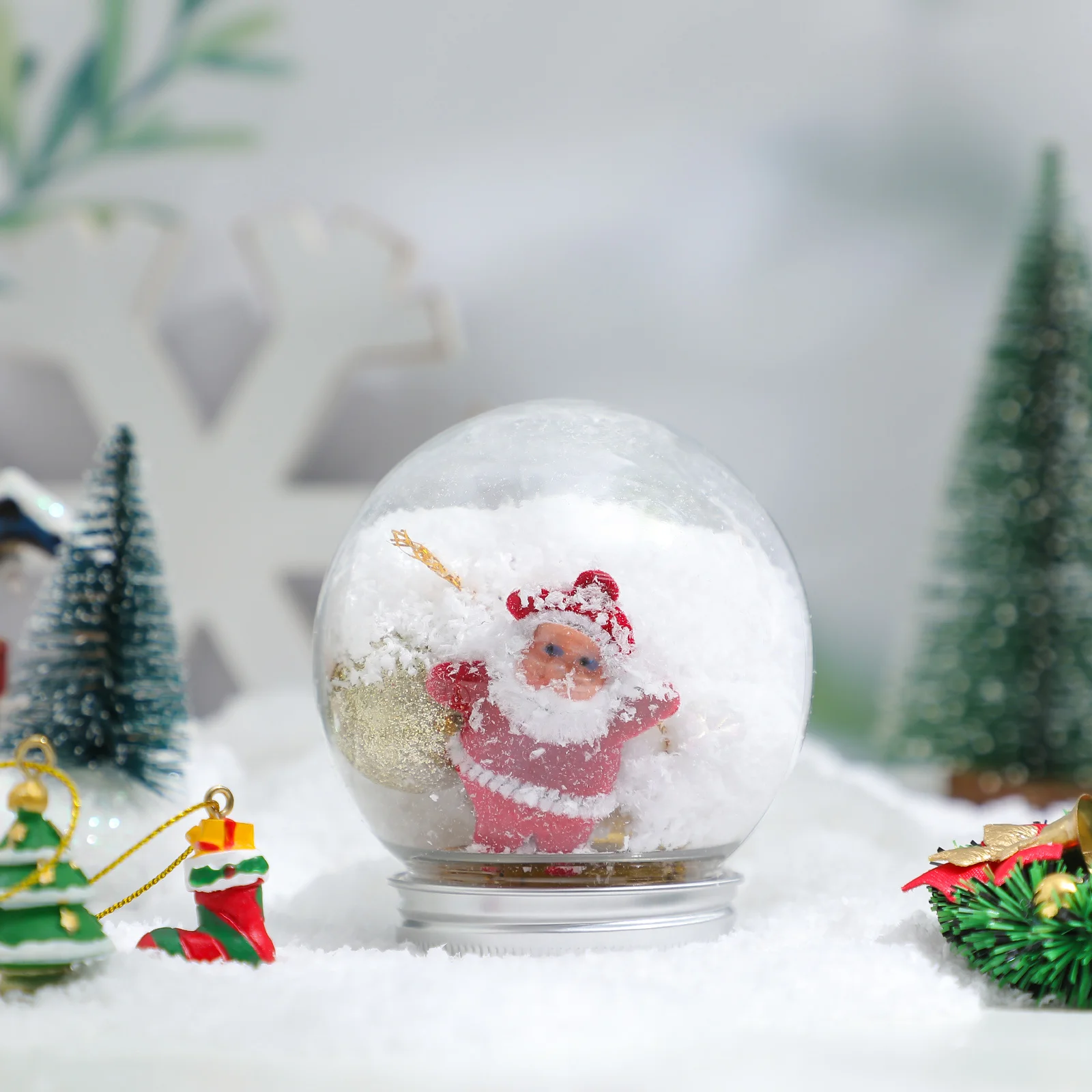 

8Pcs DIY Snow Globe Kit Clear Round Plastic Ball Aluminum Lid Christmas Tree Ornaments Craft DIY Snow Globe Clear Plastic Balls