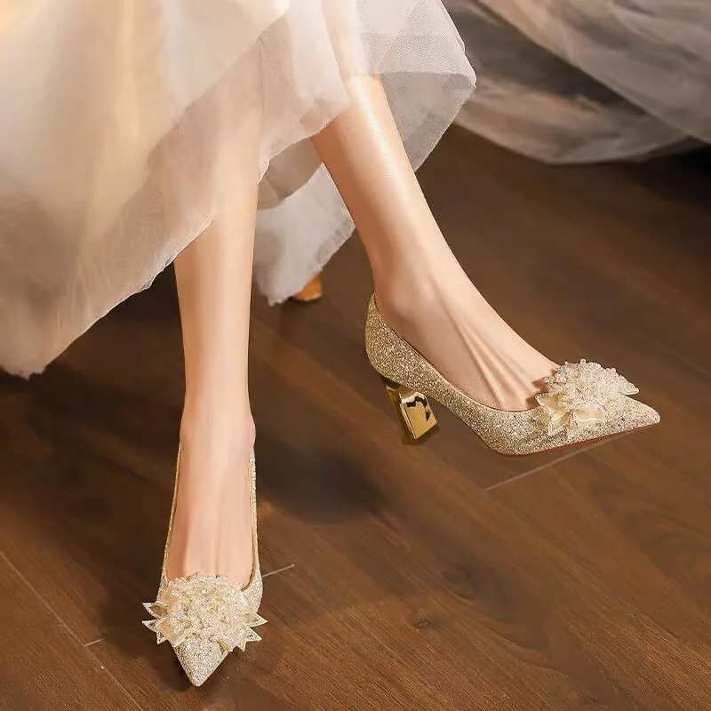

Rhinestone Flower Block Heel Single Shoes Fashion Pointed Toe Shallow Mouth Slip-On Pump Heels