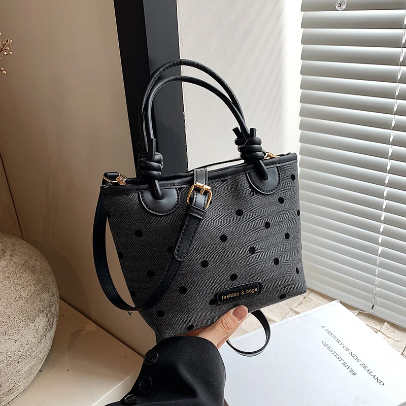 

Popular Pu Zipper Women's Shoulder Bags 2024 Trend Versatile Style High Quality Personality Crossbody Bag New Hot Sale Handbags