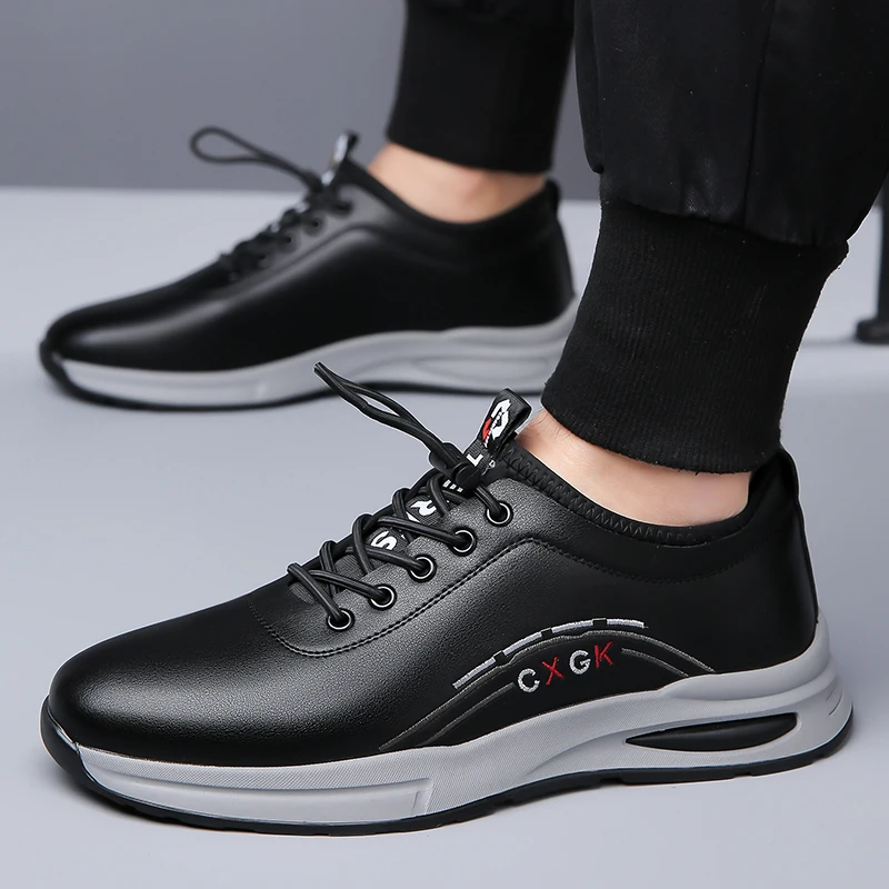 

Spring and Summer 2025 New Men's Board Shoes, The Trend of All Casual Shoes, Non-slip Wear-resistant Outdoor Sports Casual Shoes