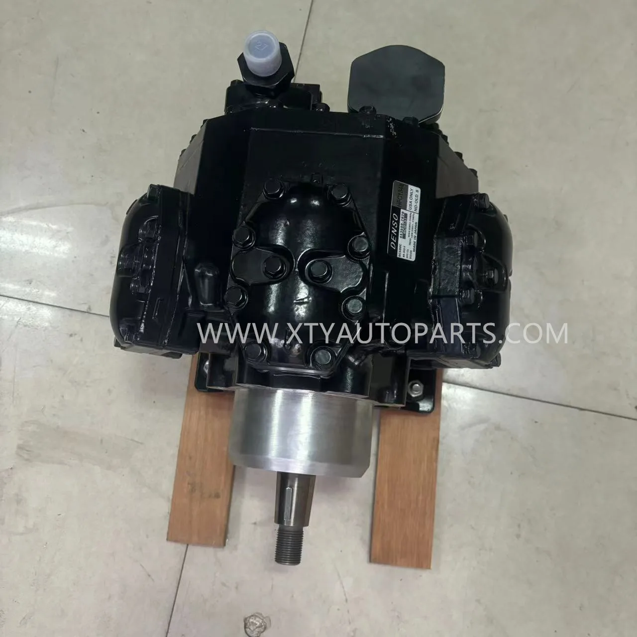 Replacement Genuine Quality  Bus Air Conditioner Compressor 6C500C for DENSO for Bus AC for Thermo King
