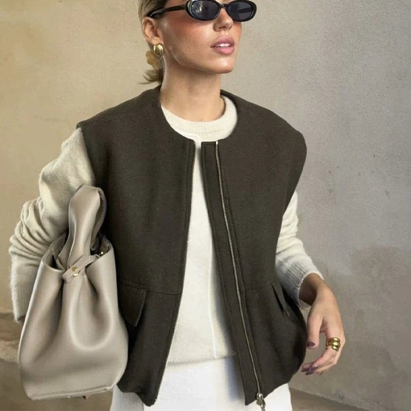 Women's Army Green Pocket Pleated Casual Vest Round Neck Sleeveless Fashion Trend 2026 Spring and Autumn New Style