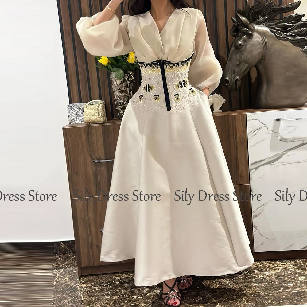 ซาอุดีอาระเบียชุดสําหรับโอกาสพิเศษซาติน A-Line ชุดชื่อเสียงแชมเปญ V คอลูกปัดจีบกระเป๋า LACE-up พรหมชุด