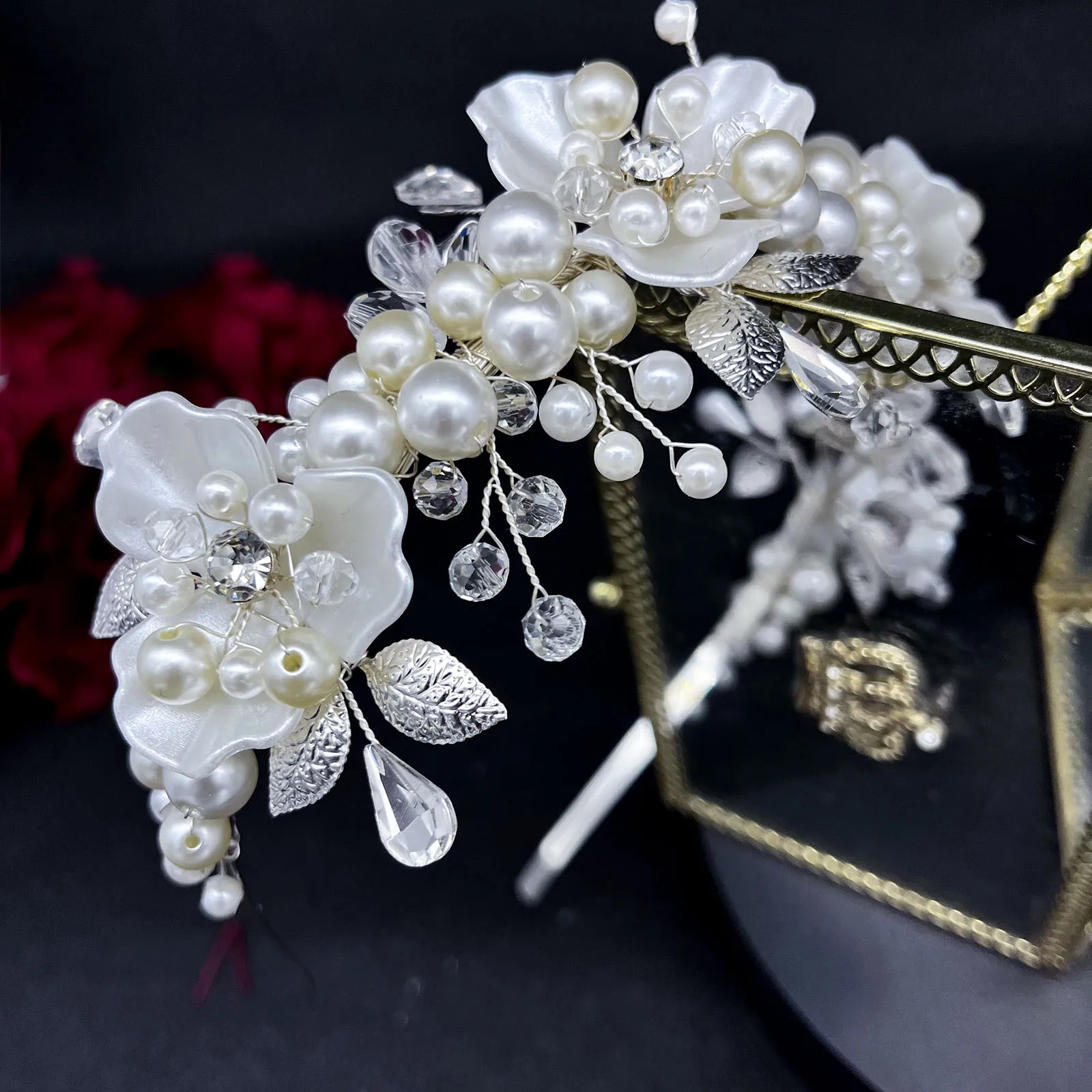 DZ237 Flower Wedding Headband Elegant Pearls Bride Headpiece Woman Headwear Bridal Hair Jewelry Alloy Leaves Party Tiara