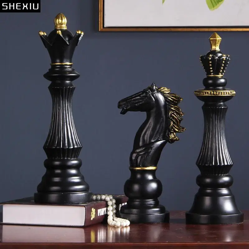 

International Chess 3 Pcs/set Statue Resin Ornaments Living Room Decoration Furnishings Gilded Chess Sculpture Modern Decor