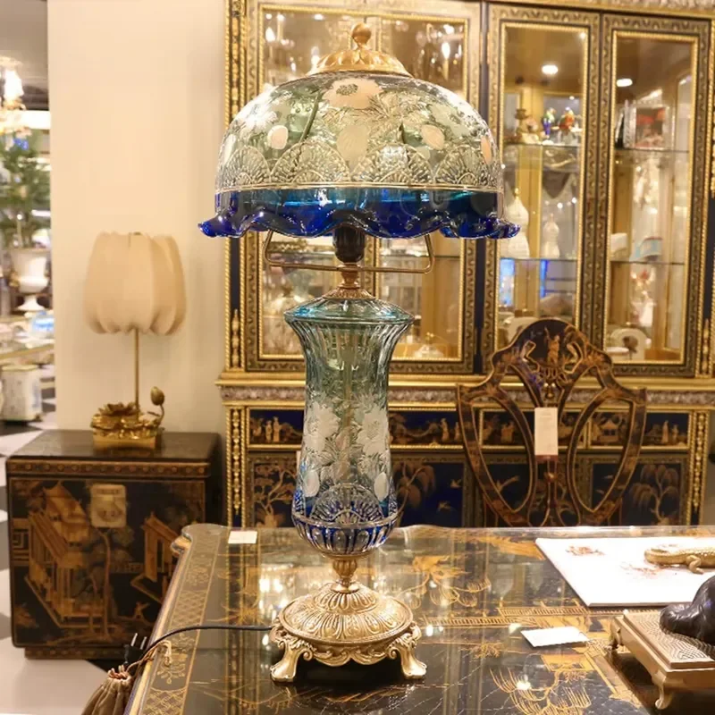 Exquisite French Baroque Style Villa Blue Painted Coloured Glass with Copper Desk Lighting Nice Stained Glass Table Lamp
