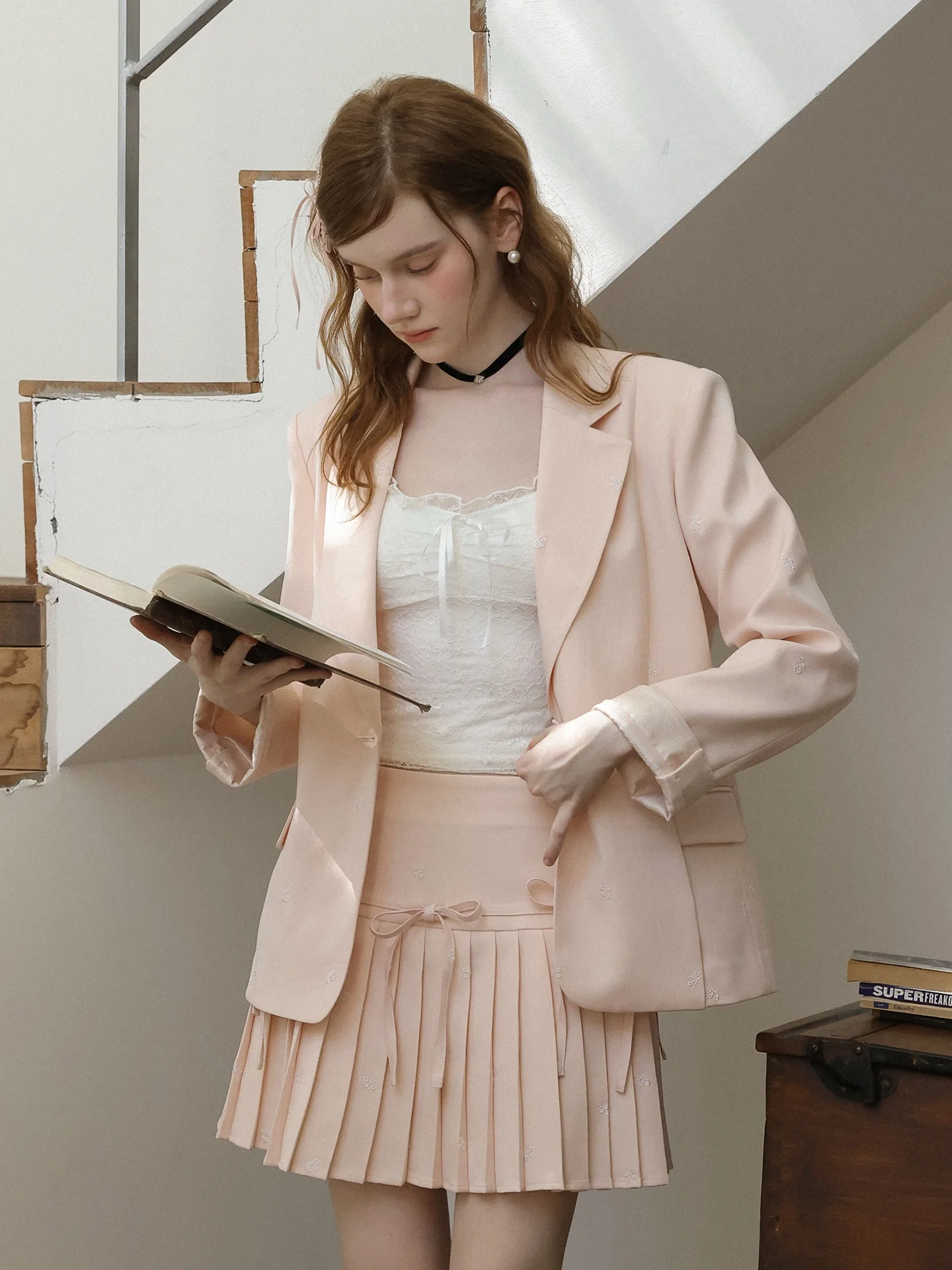 Pink Autumnal Outfit with Bowknot Pleated  Skirt And Blouse Women's Fashion Set High Waist Short Skirt Polyester Fiber