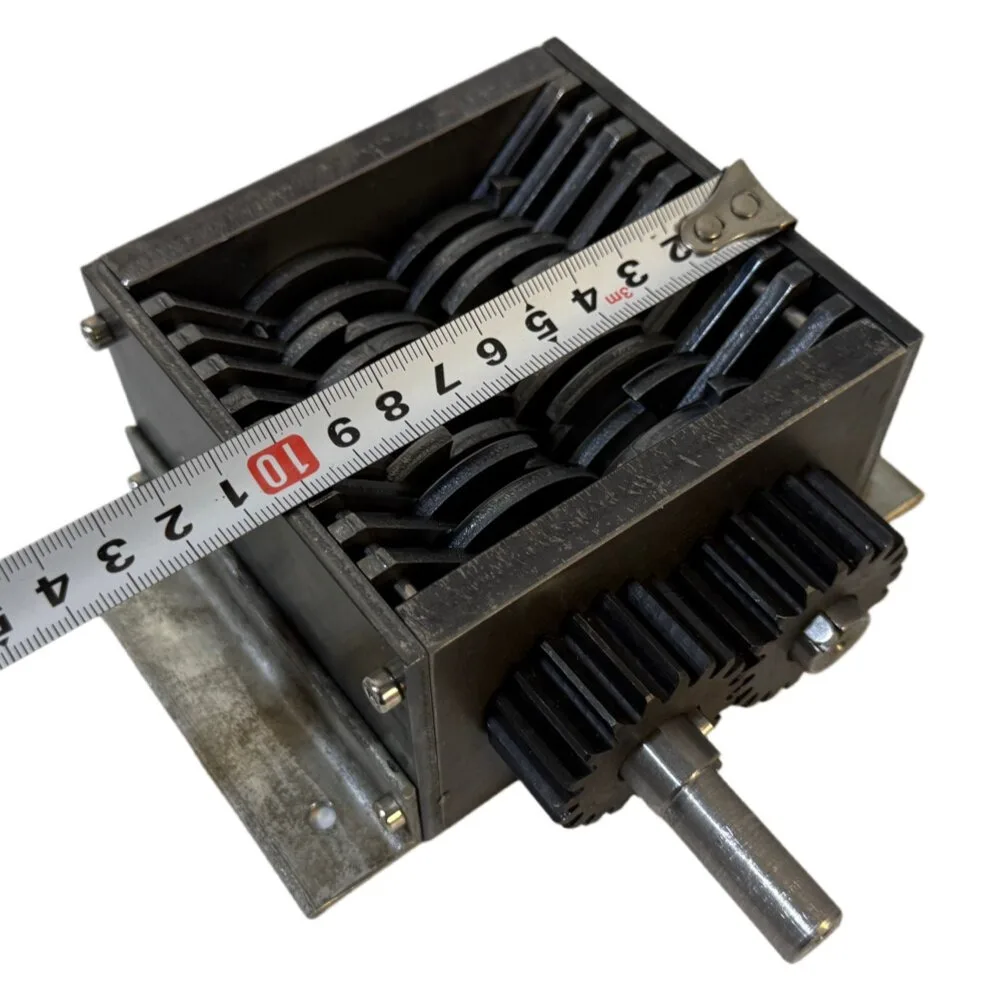 Desktop Plastic Granulator Crusher, Tabletop Shredder for 3D Printing Waste PLA PETG Scrap Parts Small Plastic Recycling Machine