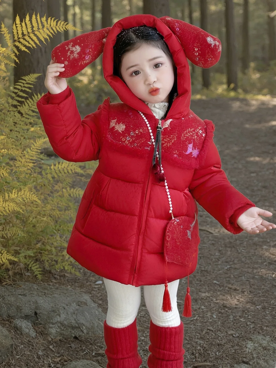 

Новая зимняя утепленная хлопковая куртка для девочек, красная, 2025 год, детская зимняя одежда, наряд для празднования Нового года