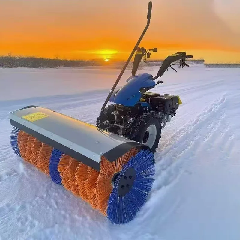 Spazzaneve invernale ad alta efficienza a spinta manuale con estensioni ad ala e forma di lama variabile in vendita
