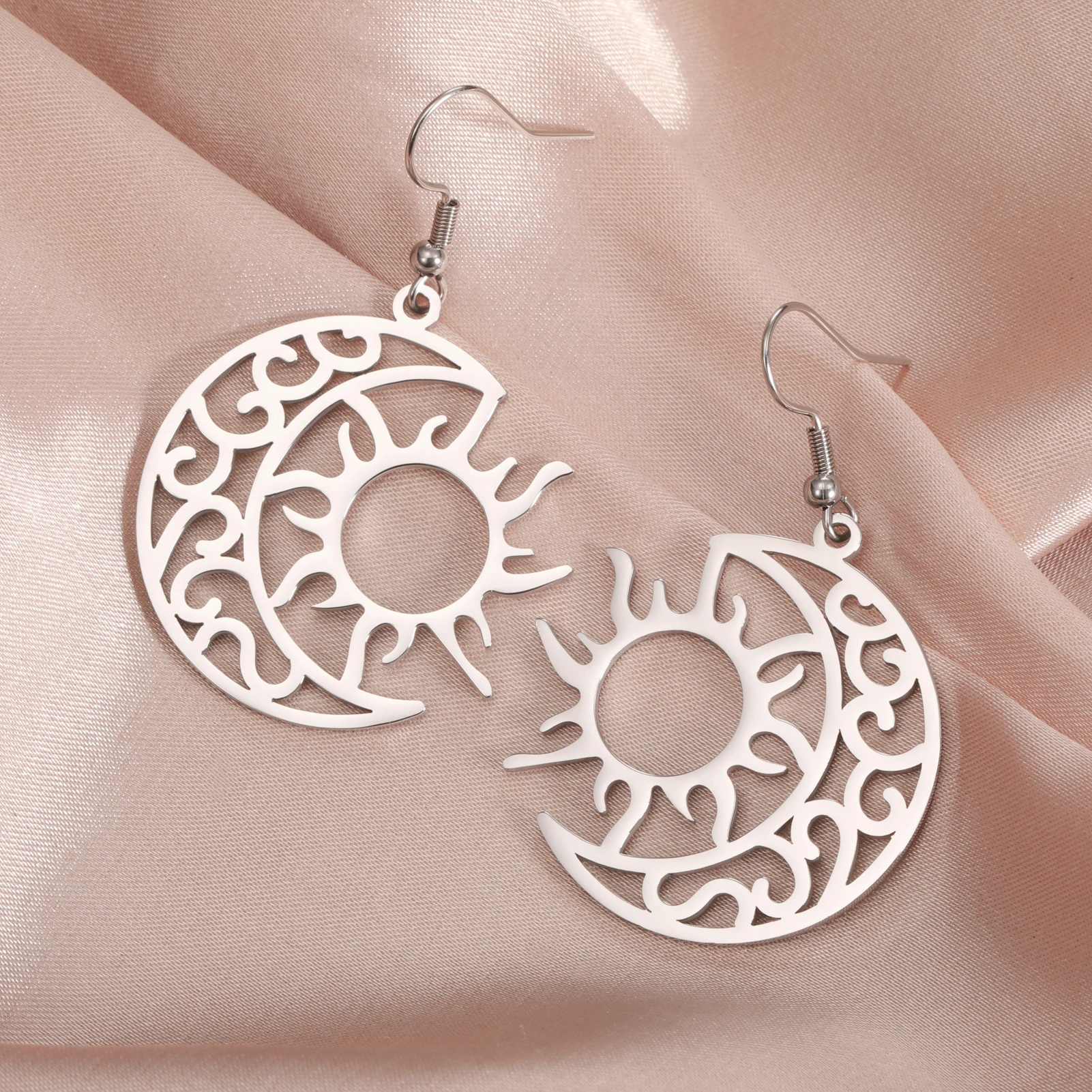 Teamer Hollow Crescent Moon Shining Sun Vintage Earrings for Women Stainless Steel Hoop Earrings Gold Color Amulet Jewelry Gift