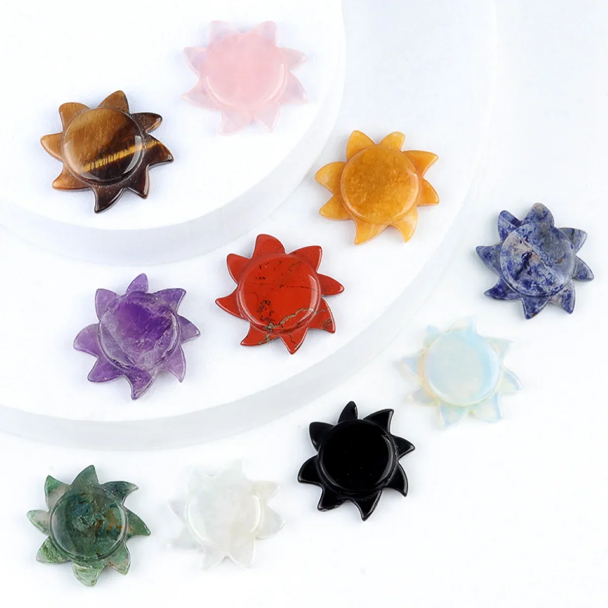 Gemstone Sun Ornament for Home Decoration Handmade Craved Healing Chakra Crystal 28mm Solar Pendant Figurine Sculpture