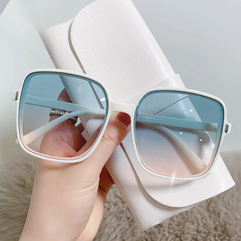 Square Sunglasses Woman Retro Vintage Gradient Sun Glasses Female Clear Lens Black White Oculos De Sol Glasses Women Очки