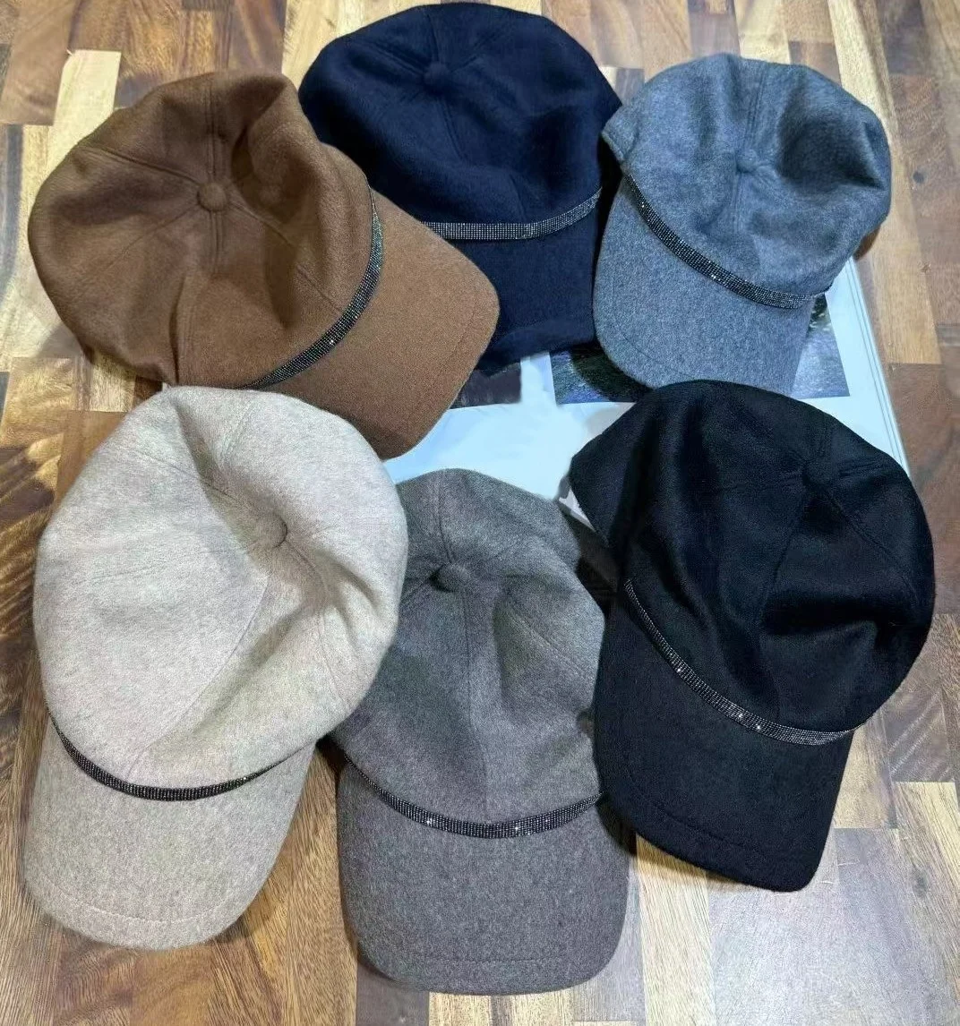 

Autumn Winter Women Beaded Chain Fashion Wool Hat