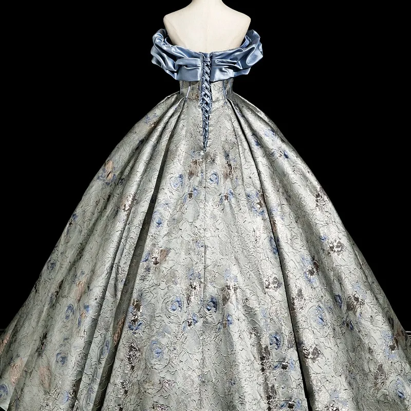 Рисунок 2 - Атласное вечернее платье