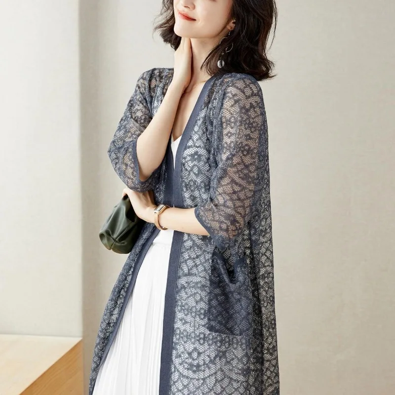 ファッショナブルなミッドレングスの透かし彫りレースショール、日焼け防止カーディガン、通気性のある四分袖ジャケット（女性用）