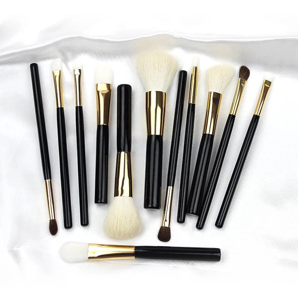 12pcs Soft Makeup Brushes Set Concealer Blush Loose Powder Highlighter Foundation Brush Beauty Tools Private Label Custom Bulk