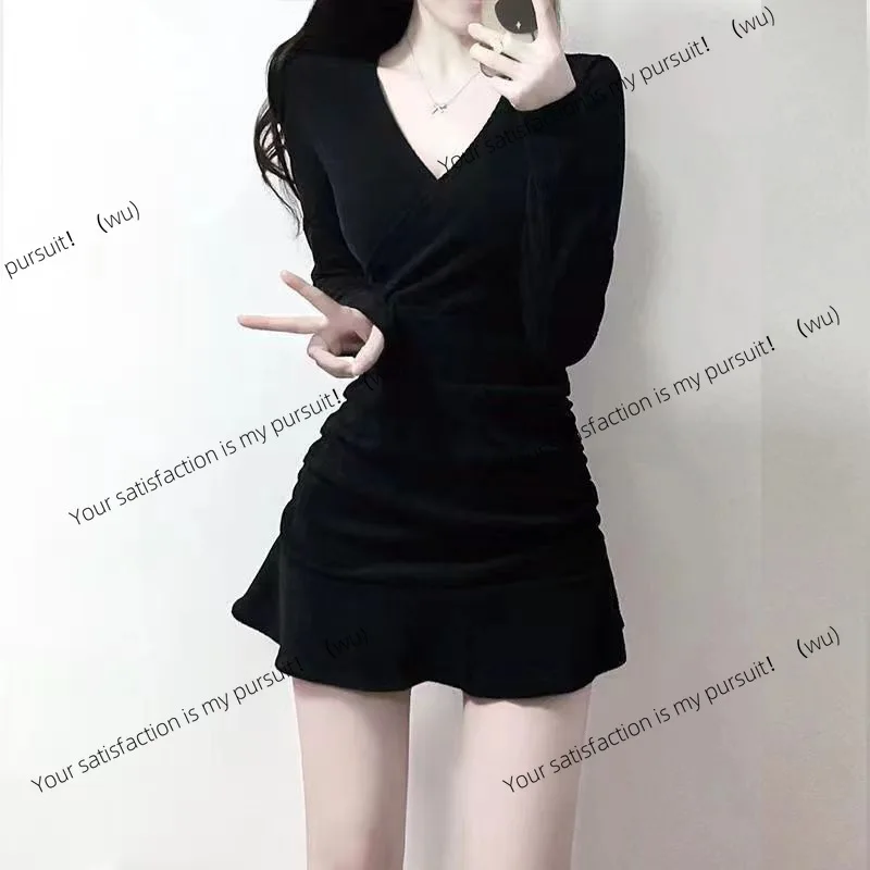

Autumn and winter new women's clothing V-neck pure desire Spice Girl hip-wrapped small black dress short dress ruffle leaf edge