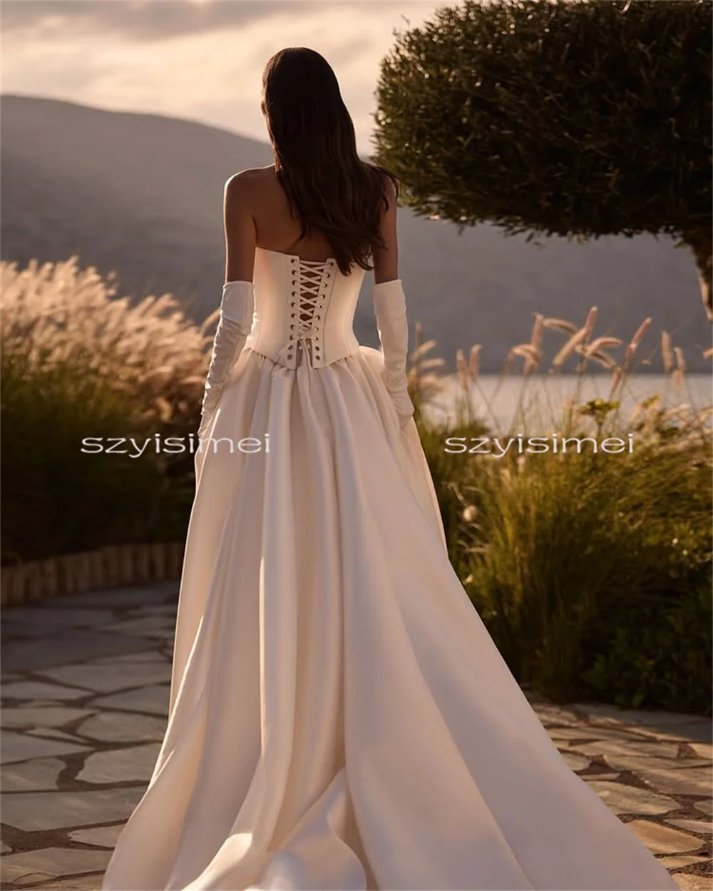 Elegant Satin Wedding Dresses A-Line Strapless Pleated Fairy Bride Prom Gown 2025 Back Corset Bridal Gowns Vintage Customized