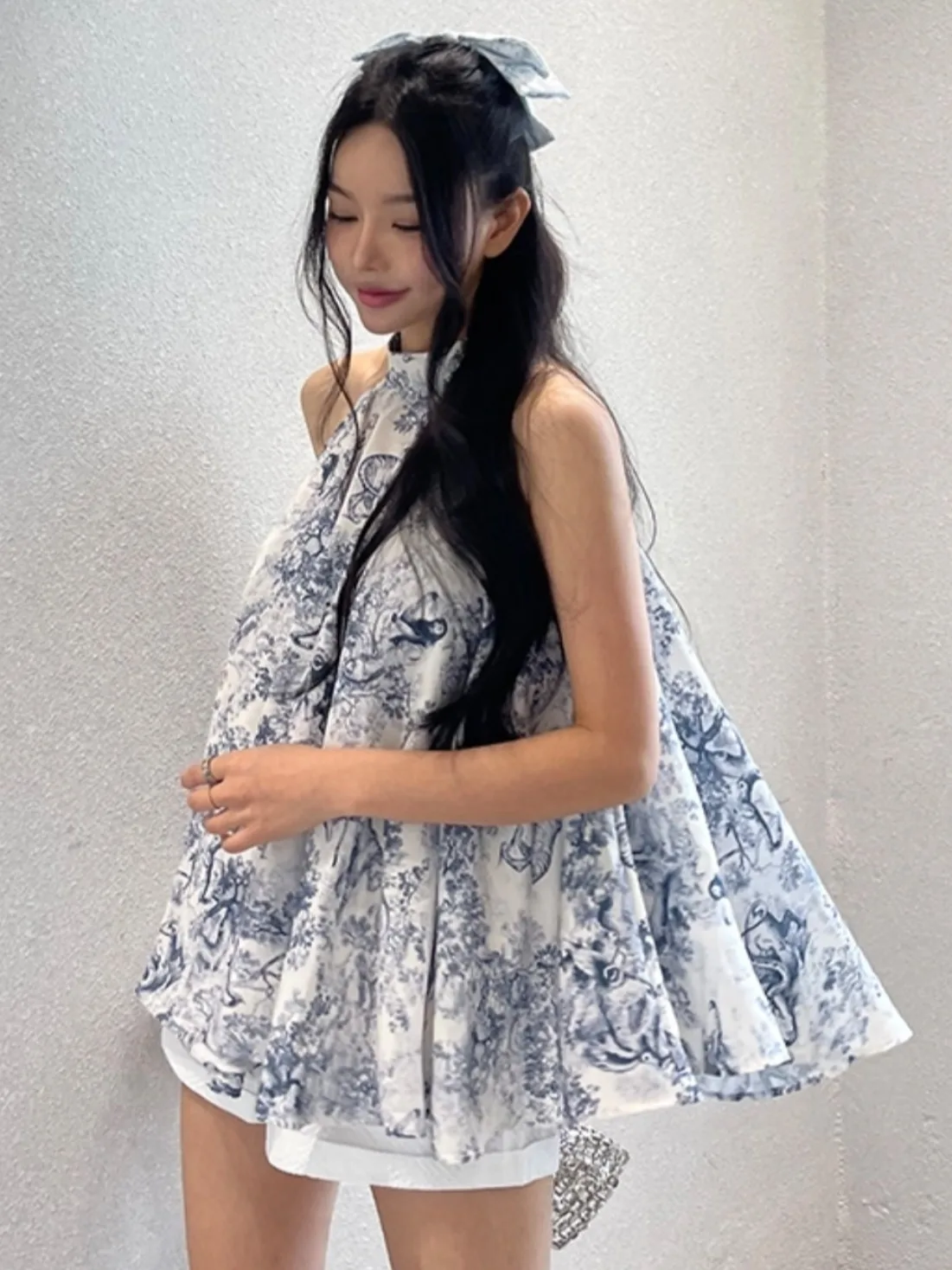 

Retro Water-Mark Print Sleeveless Neck Hanging Chiffon Top Women Loose Slimming Korean Style Casual Summer Fashion Top