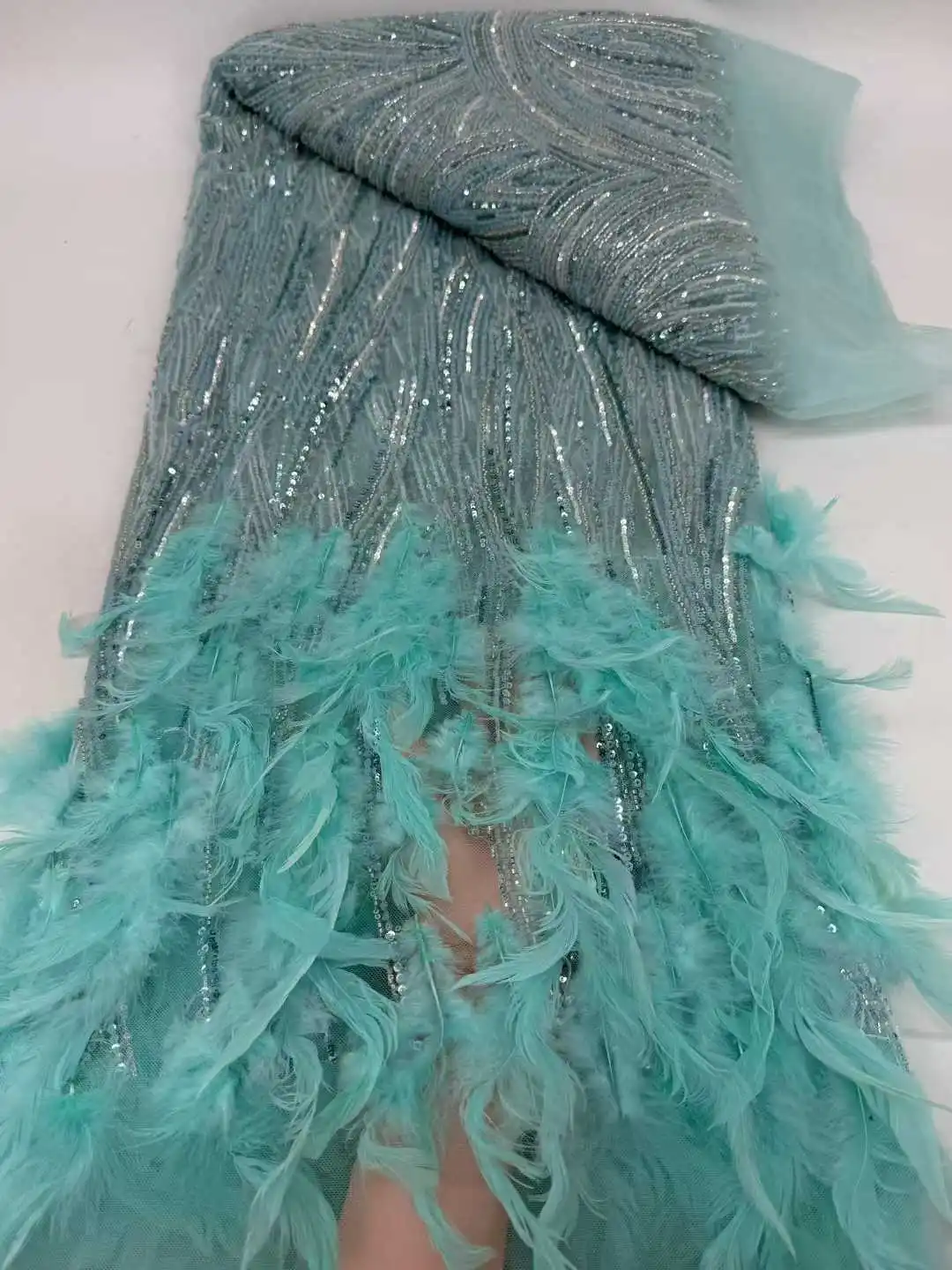 

Newest African 3D Feather Mesh Lace Fabric French Nigerian Handmade Beaded Sequin Lace Fabric for Ladies Party Dress Sewing