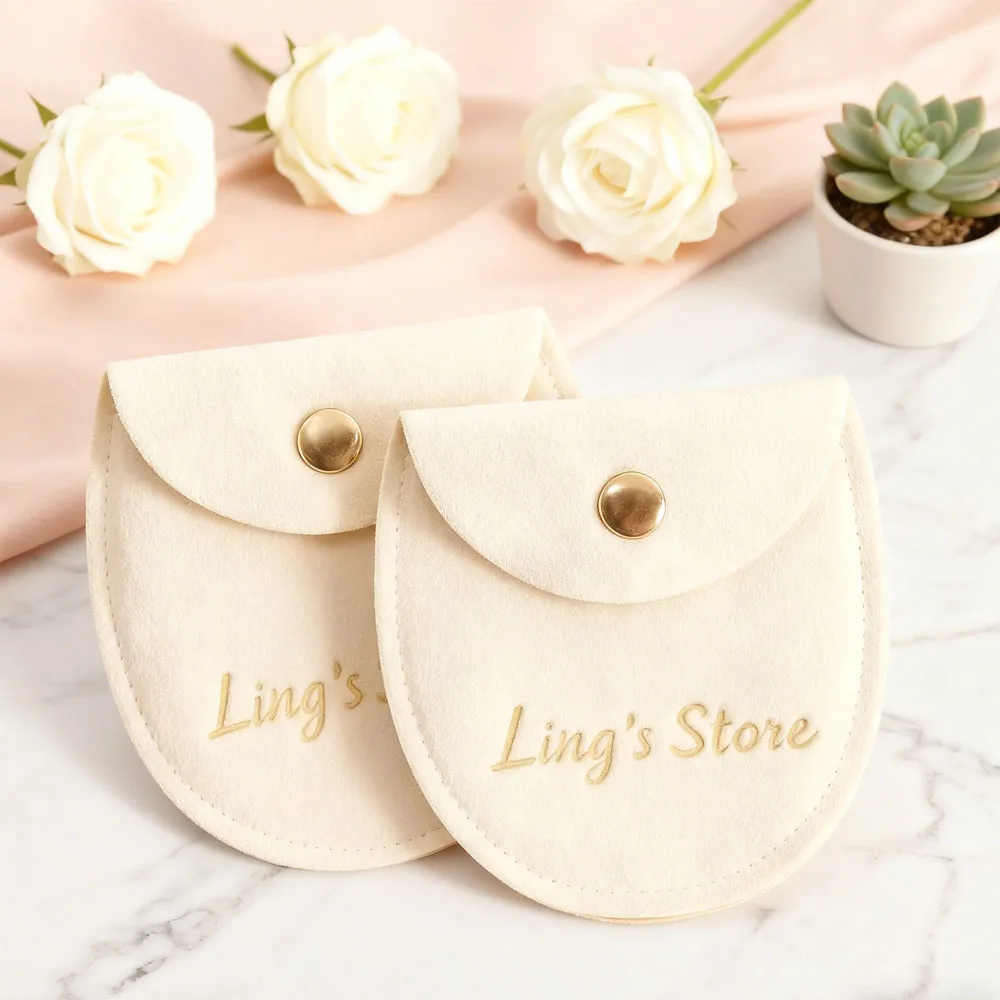 

50 шт., кремовый чехол из микрофибры с логотипом на заказ, маленькие замшевые сумки, ожерелье, серьги, ювелирные изделия, рождественский свадебный подарок, упаковочная сумка